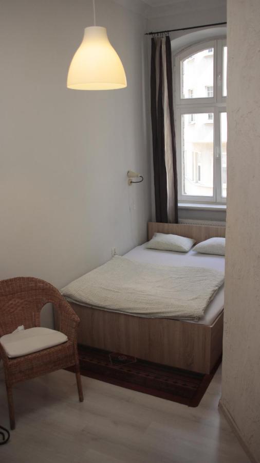 Pit Stop Hostel بوزنان المظهر الخارجي الصورة