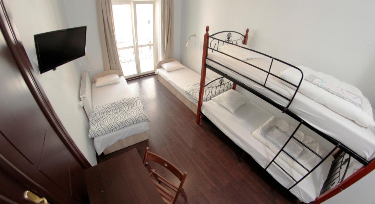 Pit Stop Hostel بوزنان المظهر الخارجي الصورة
