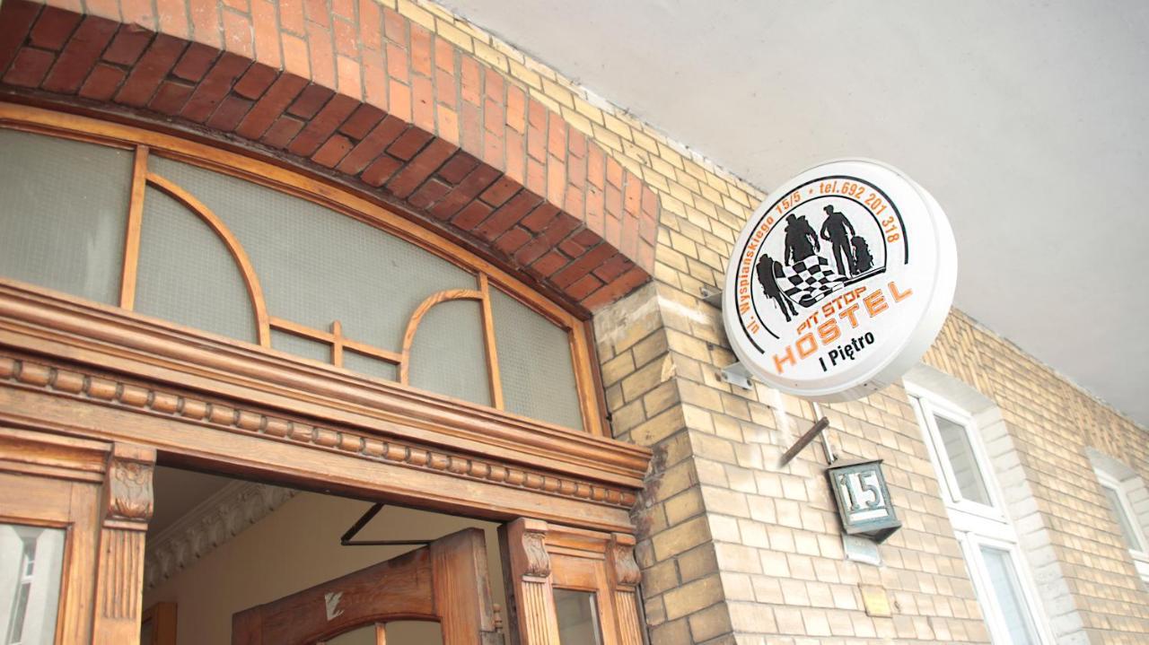 Pit Stop Hostel بوزنان المظهر الخارجي الصورة